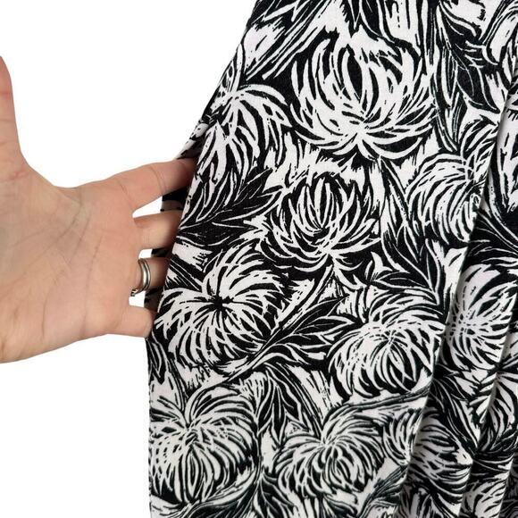 Nicole Miller Sleeveless Pleated Jersey Maxi Dress in Black White Palm Print, M‎ - Picture 5 of 9